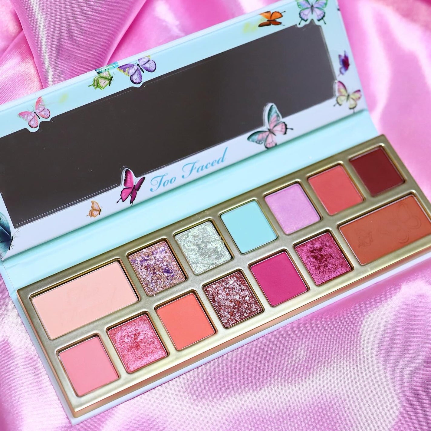 KAPI on LIPS 「TooFacedトゥーフェムアイシャドウパレット🦋🩷🩷もう全部..」(7枚目)