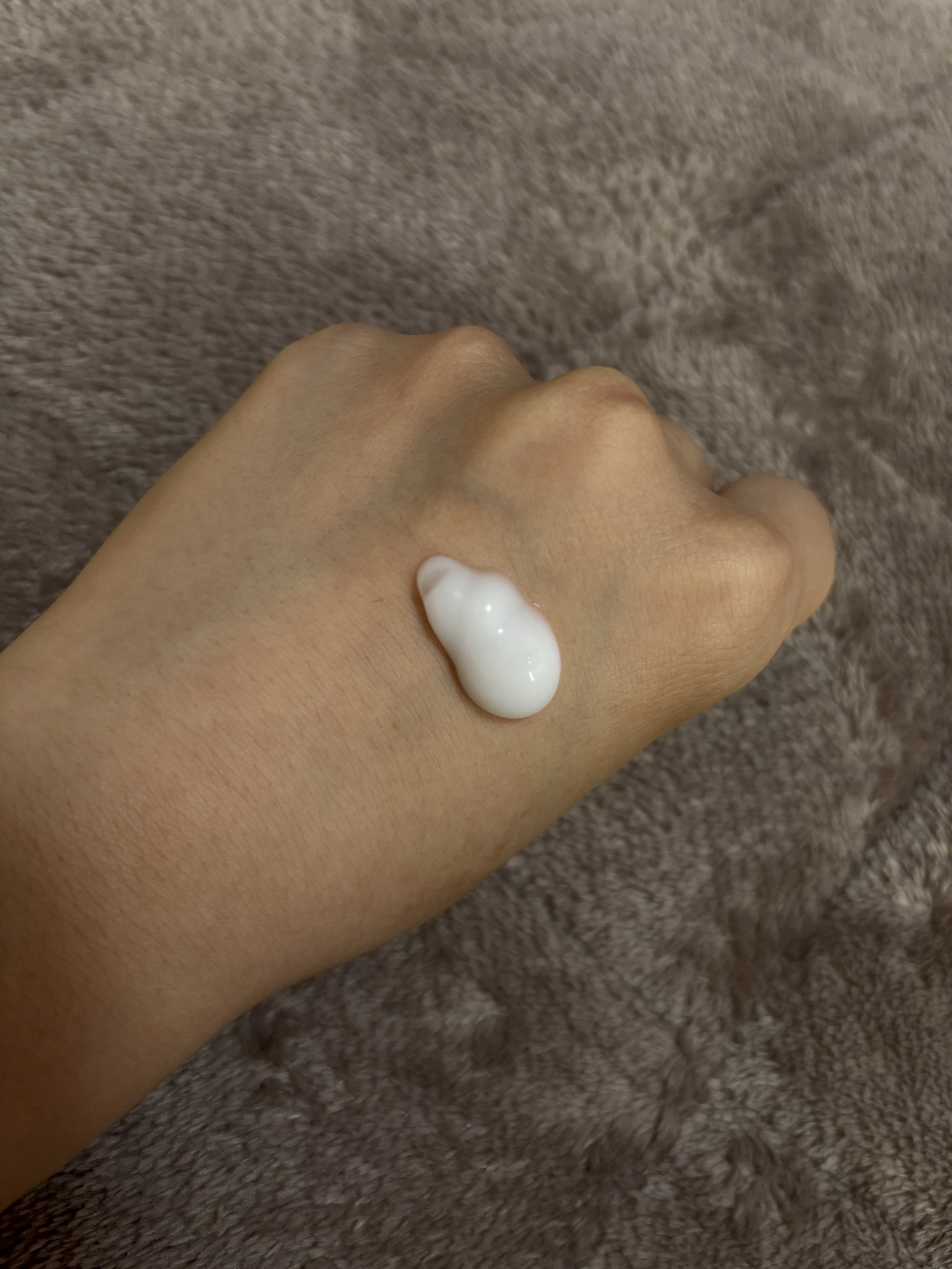 エッセンスインヘアミルク/オルビス/ヘアミルクを使ったクチコミ（2枚目）