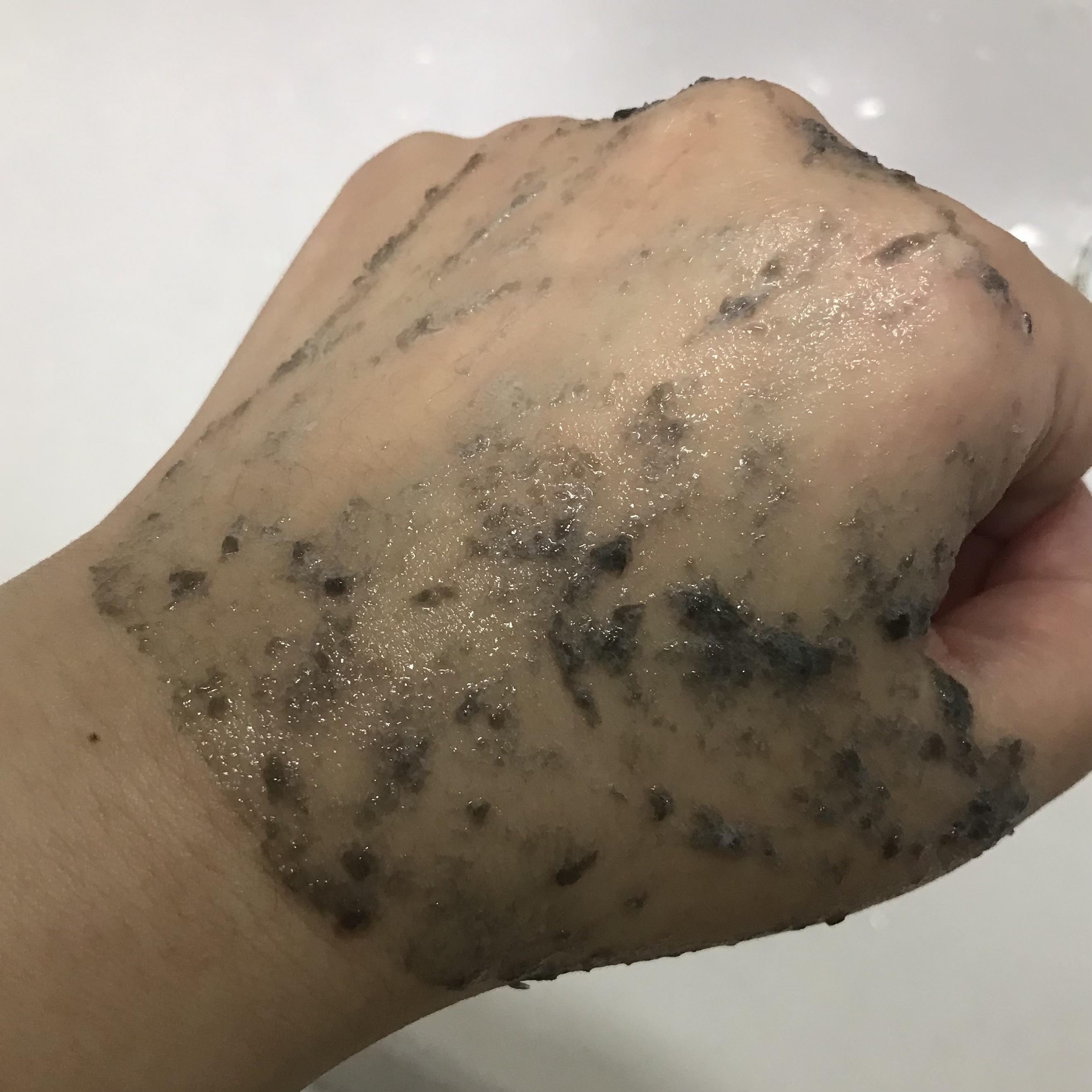 BLACK JELLY WASH（ブラックジェリーウォッシュ）/PLUEST/その他洗顔料を使ったクチコミ（3枚目）