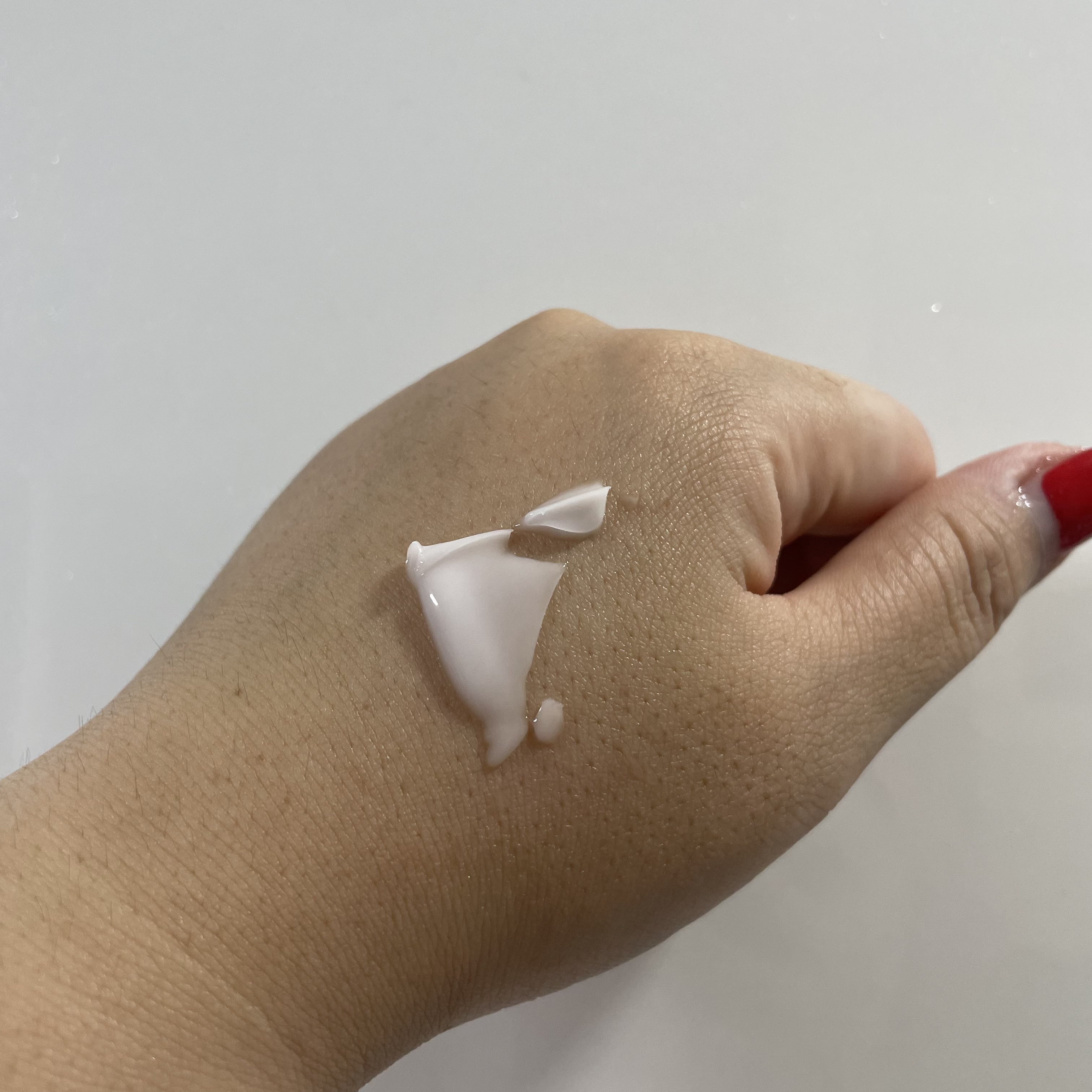 WRバウンスコアクリーム/KAHI/フェイスクリームを使ったクチコミ（3枚目）