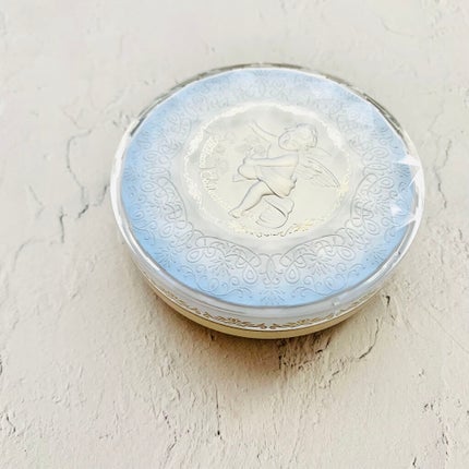 ミラノコレクション ボディフレッシュパウダー <ミラノコレクション2018>のクチコミ「
底みえコスメ。
ミラノコレクション ボディフレッシュパウダー <ミラノコレクション201.....」(3枚目)