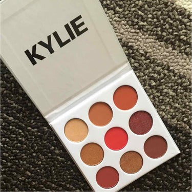 KYSHADOW/Kylie Cosmetics/アイシャドウパレットを使ったクチコミ（1枚目）