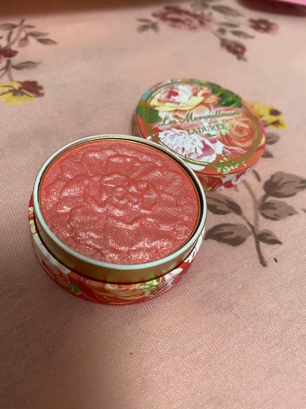 シマリング パウダー ブラッシュ/レ・メルヴェイユーズ ラデュレ/パウダーチークを使ったクチコミ(2枚目)