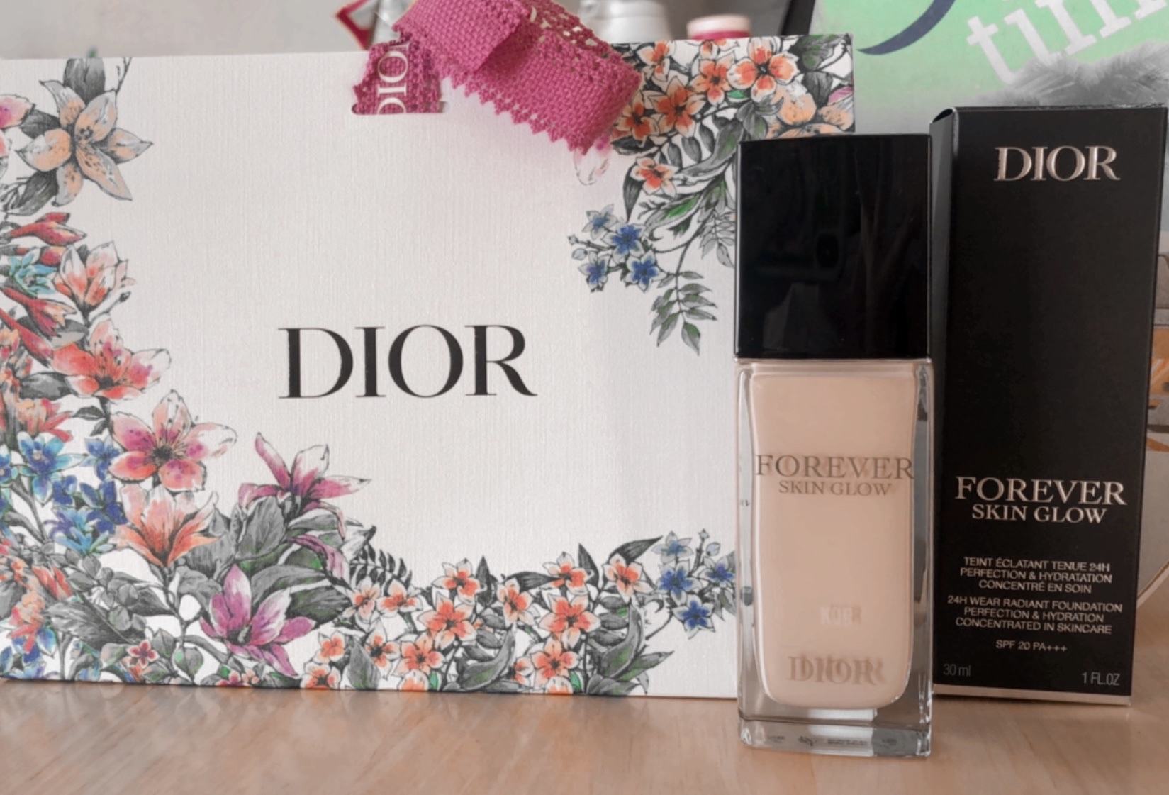 ディオールスキン フォーエヴァー フルイド グロウ/Dior/リキッドファンデーションを使ったクチコミ（1枚目）