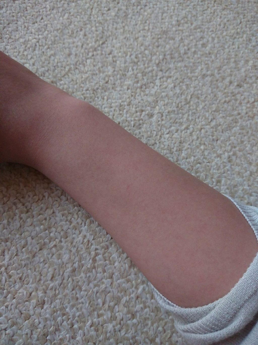 スキンアクア トーンアップUVエッセンス/スキンアクア/日焼け止めクリームを使ったクチコミ(3枚目)