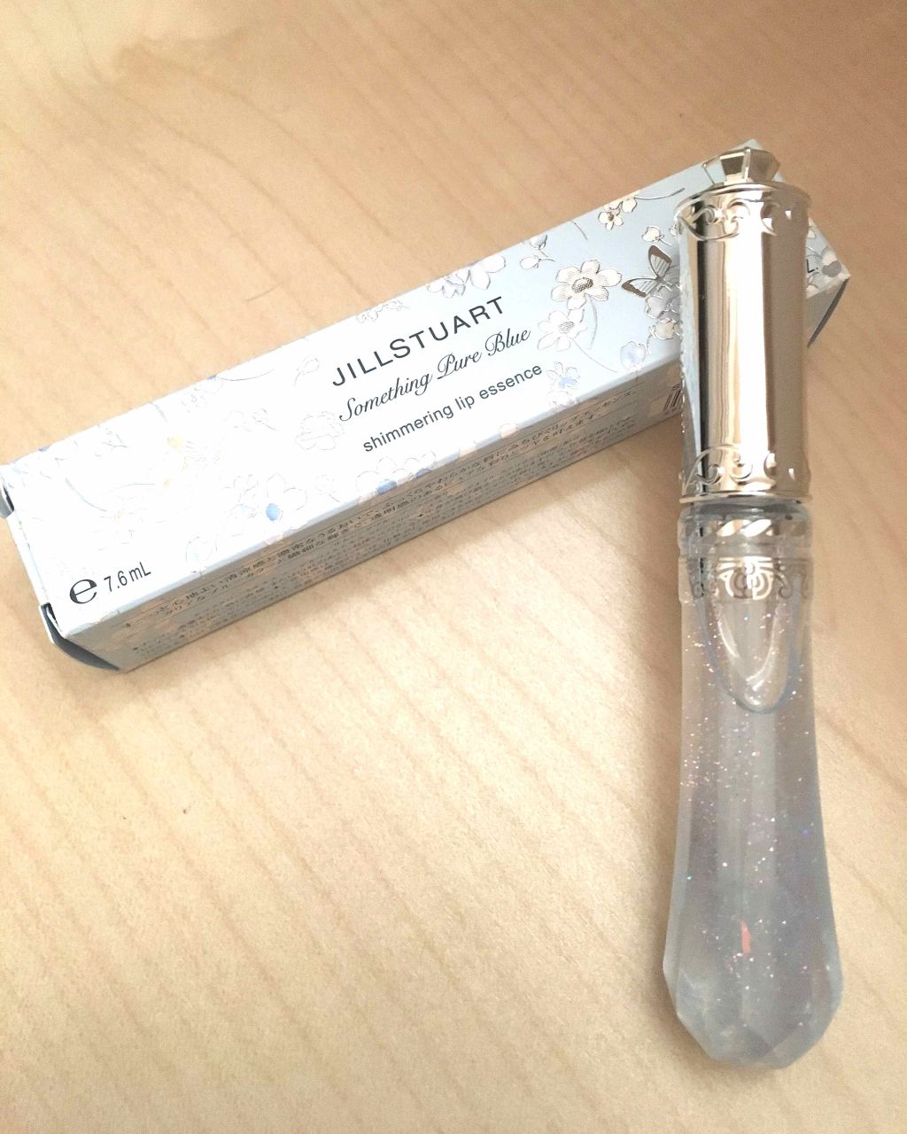 サムシングピュアブルー シマリング リップエッセンス/JILL STUART/リップケアを使ったクチコミ(1枚目)