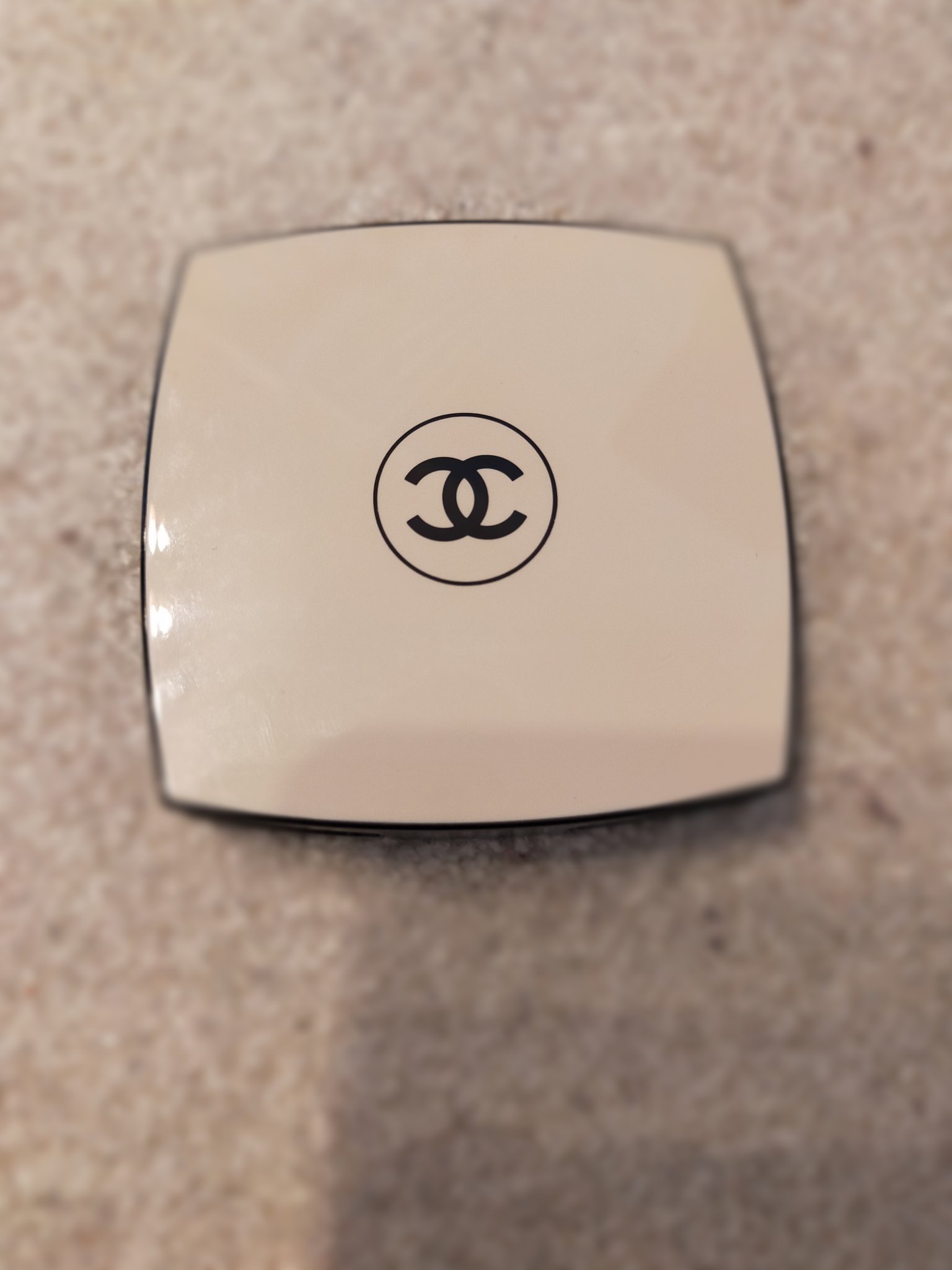 レ ベージュ プードゥル ベル ミン N°10/CHANEL/プレストパウダーを使ったクチコミ（1枚目）