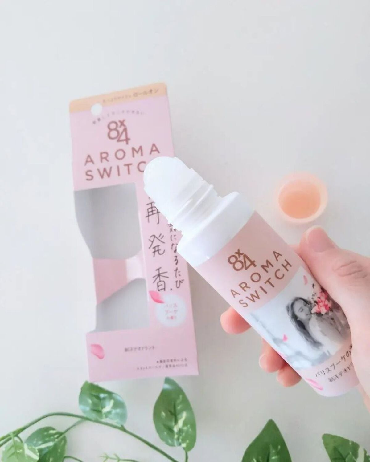 8x4 アロマスイッチ ロールオン パリスブーケの香り/8x4/デオドラント・制汗剤を使ったクチコミ(3枚目)