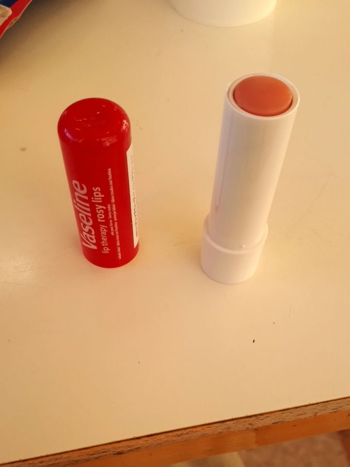 ゆーり on LIPS 「お久しぶりの投稿します☺️今回紹介するのは、ヴァセリンリップケ..」(2枚目)