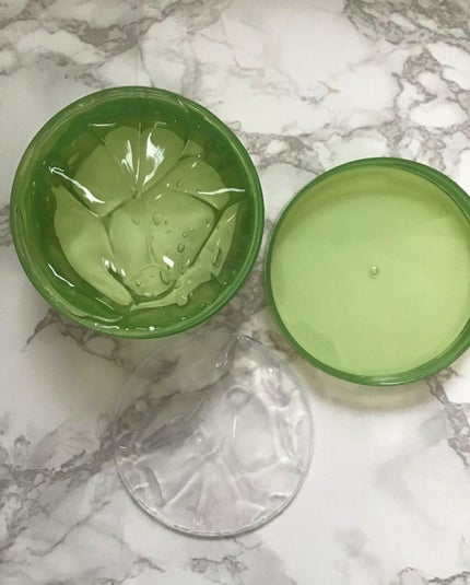 マイルド&モイスチャーアロエジェル/ネイチャーリパブリック/ボディローションを使ったクチコミ(5枚目)