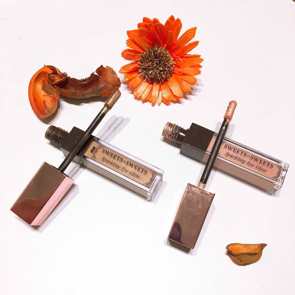 スパークリングアイグロス 02 ナチュラルブラウン/スウィーツ スウィーツ/リキッドアイシャドウを使ったクチコミ（2枚目）