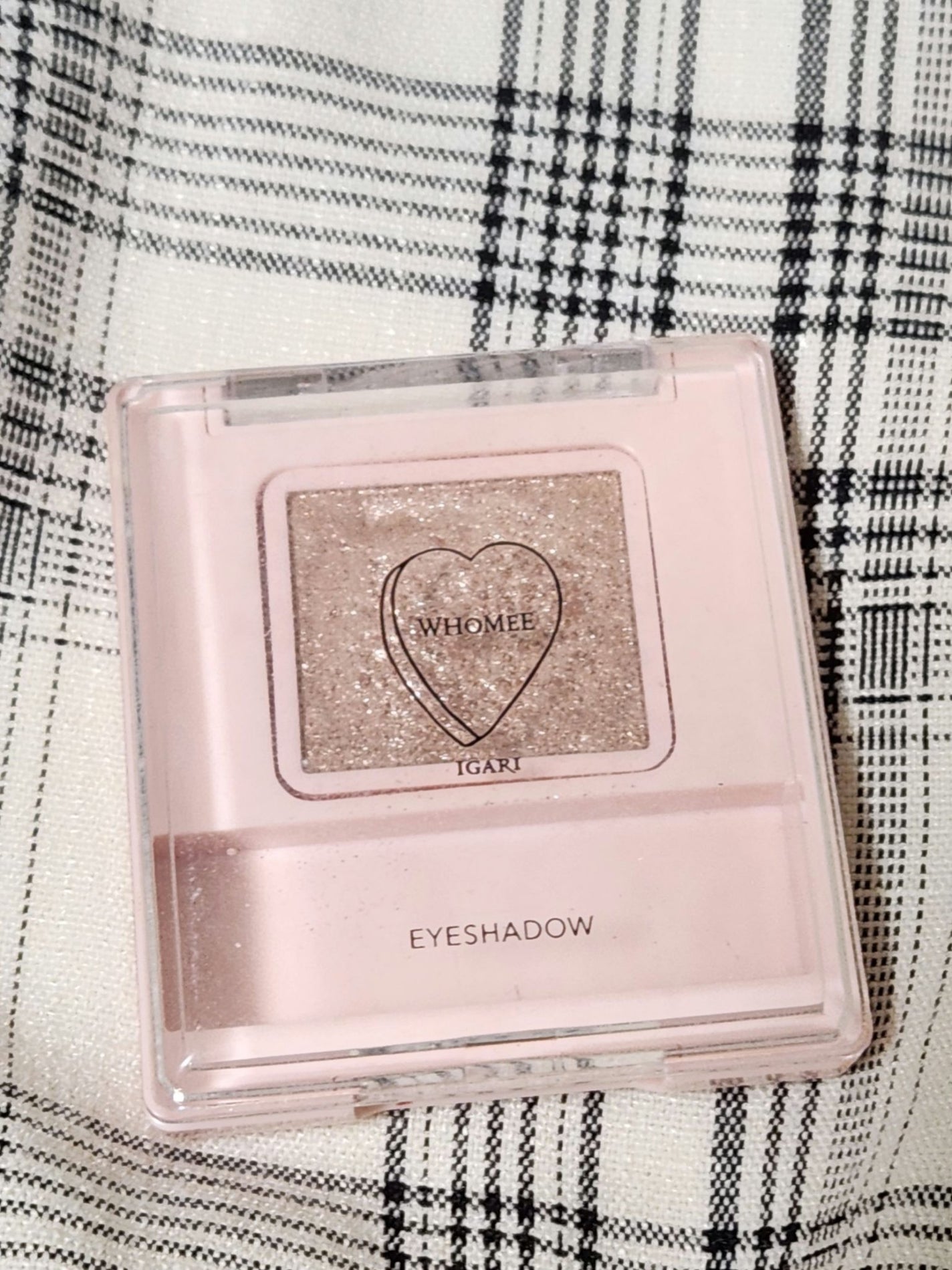 フーミー シングルラメシャドウ/WHOMEE/単色アイシャドウを使ったクチコミ(2枚目)