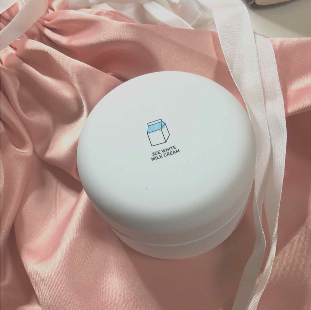 WHITE MILK CREAM/3CE/フェイスクリームを使ったクチコミ（1枚目）