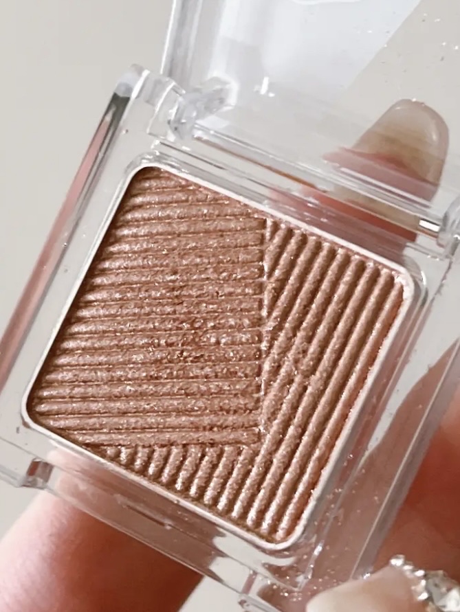 SHISEIDO オーラデュウ プリズム イルミネーター ピコのクチコミ「こういうカラー求めていました✨

✼••┈┈••✼••┈┈••✼••┈┈••✼••┈┈••✼
.....」（3枚目）