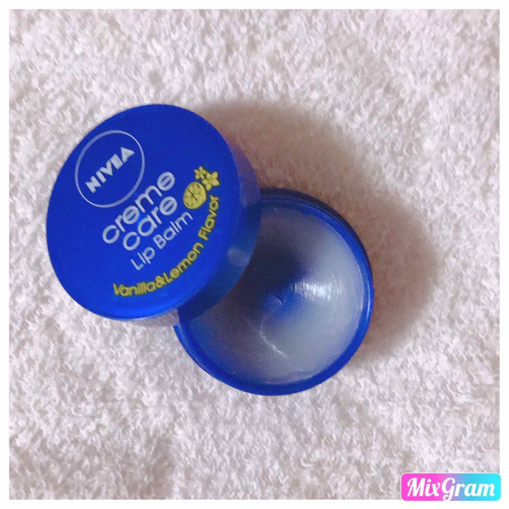 ニベア クリームケア リップバーム バニラ&レモンの香り/ニベア/リップケアを使ったクチコミ（2枚目）