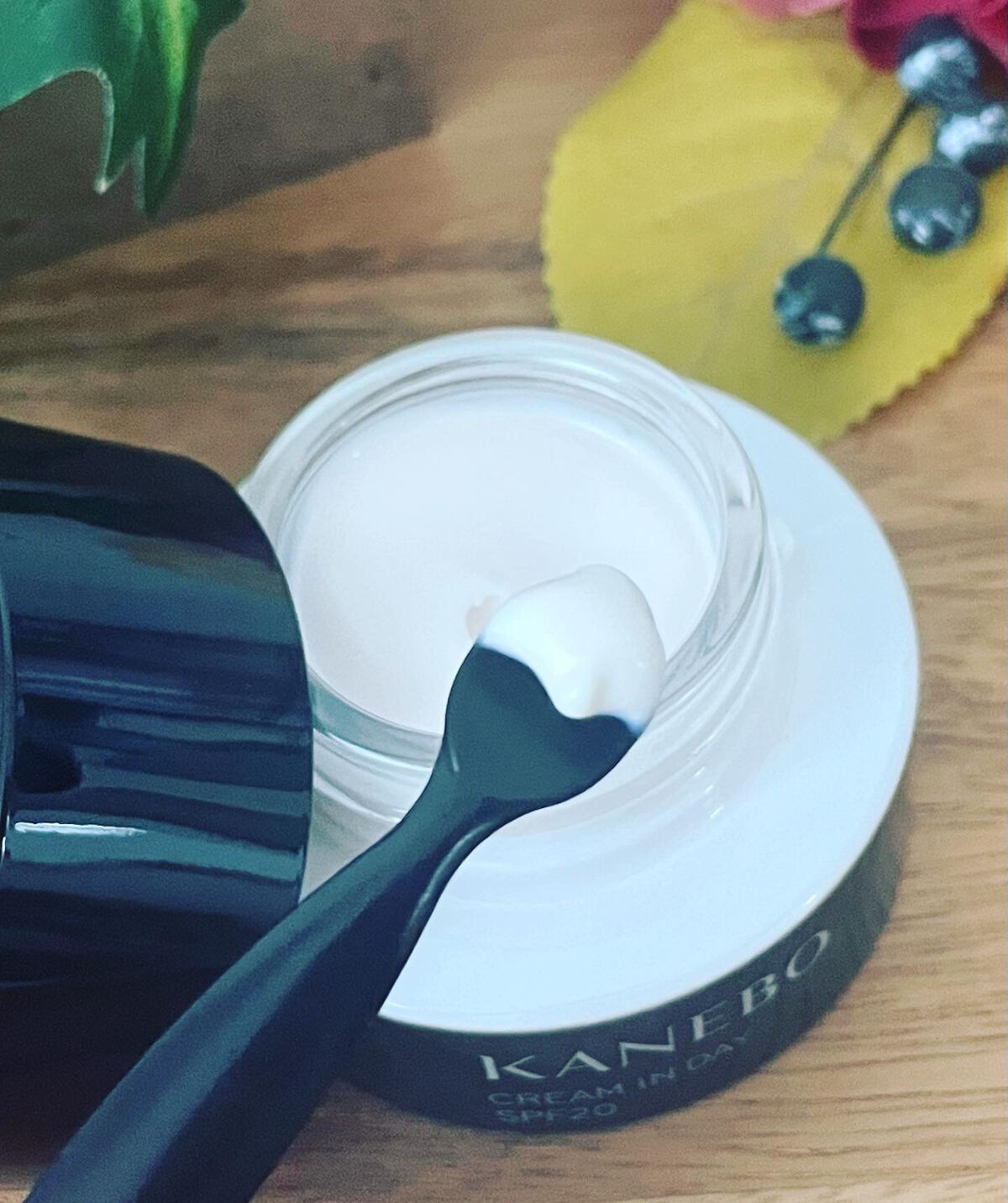 クリーム　イン　デイ/KANEBO/フェイスクリームを使ったクチコミ（3枚目）