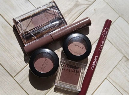 ちー on LIPS 「#今日のメイク.眉毛も目元もモーヴ系カラーで統一しました🙆💗...」(1枚目)