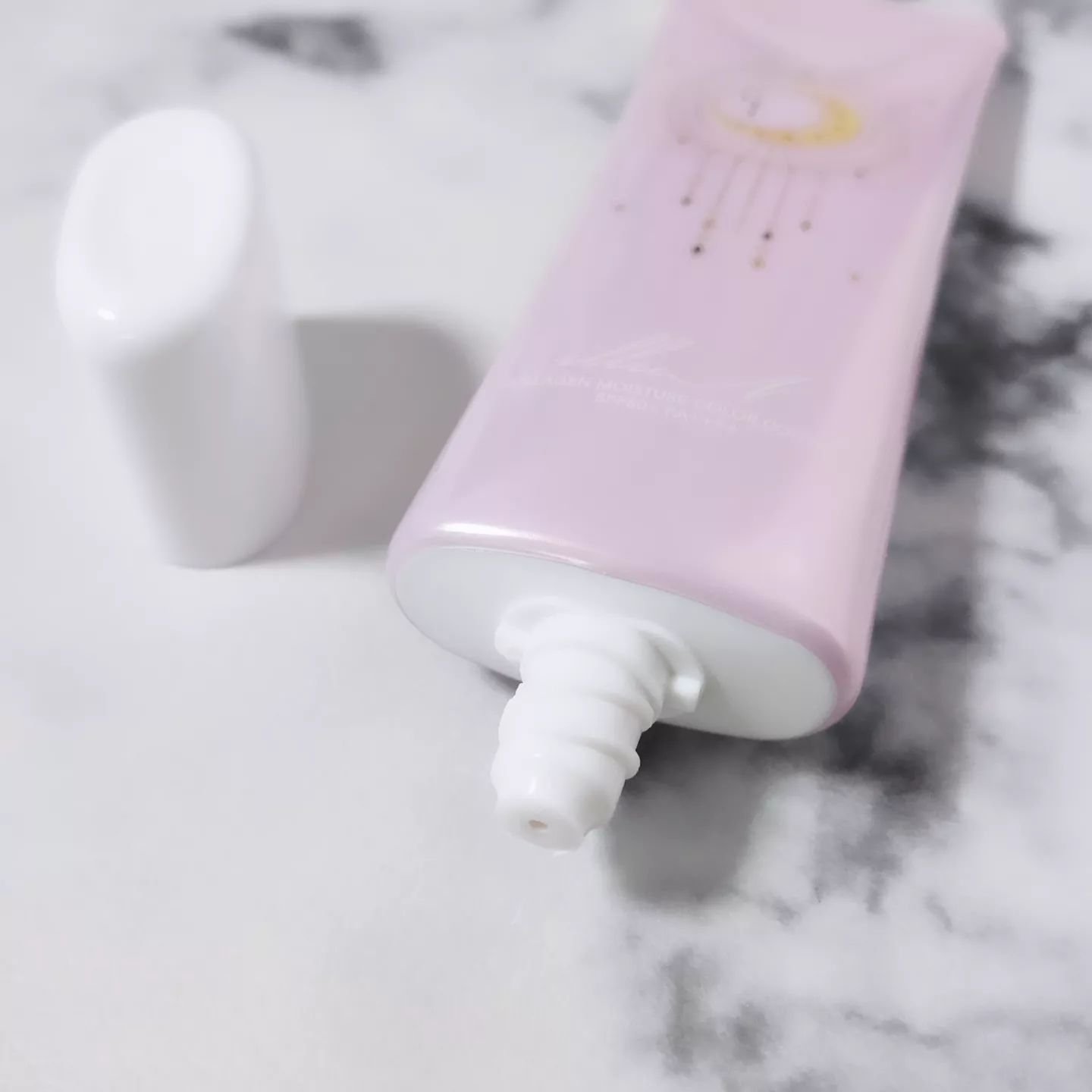 コラーゲンモイスチャーカラーコントロール/illuN/化粧下地を使ったクチコミ（3枚目）