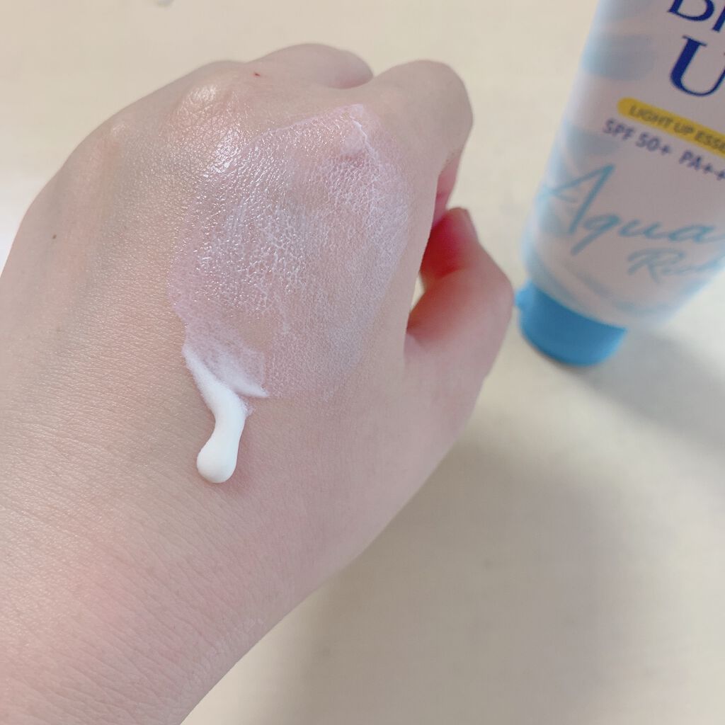 ビオレUV アクアリッチ ライトアップエッセンス/ビオレ/日焼け止めクリームを使ったクチコミ（2枚目）