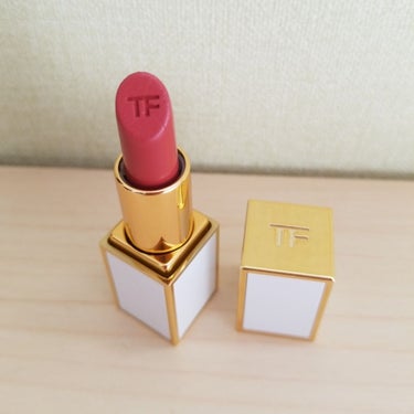 リップ  カラー(ソフト  シャイン) 09E ジャッキー/TOM FORD BEAUTY/口紅を使ったクチコミ（1枚目）