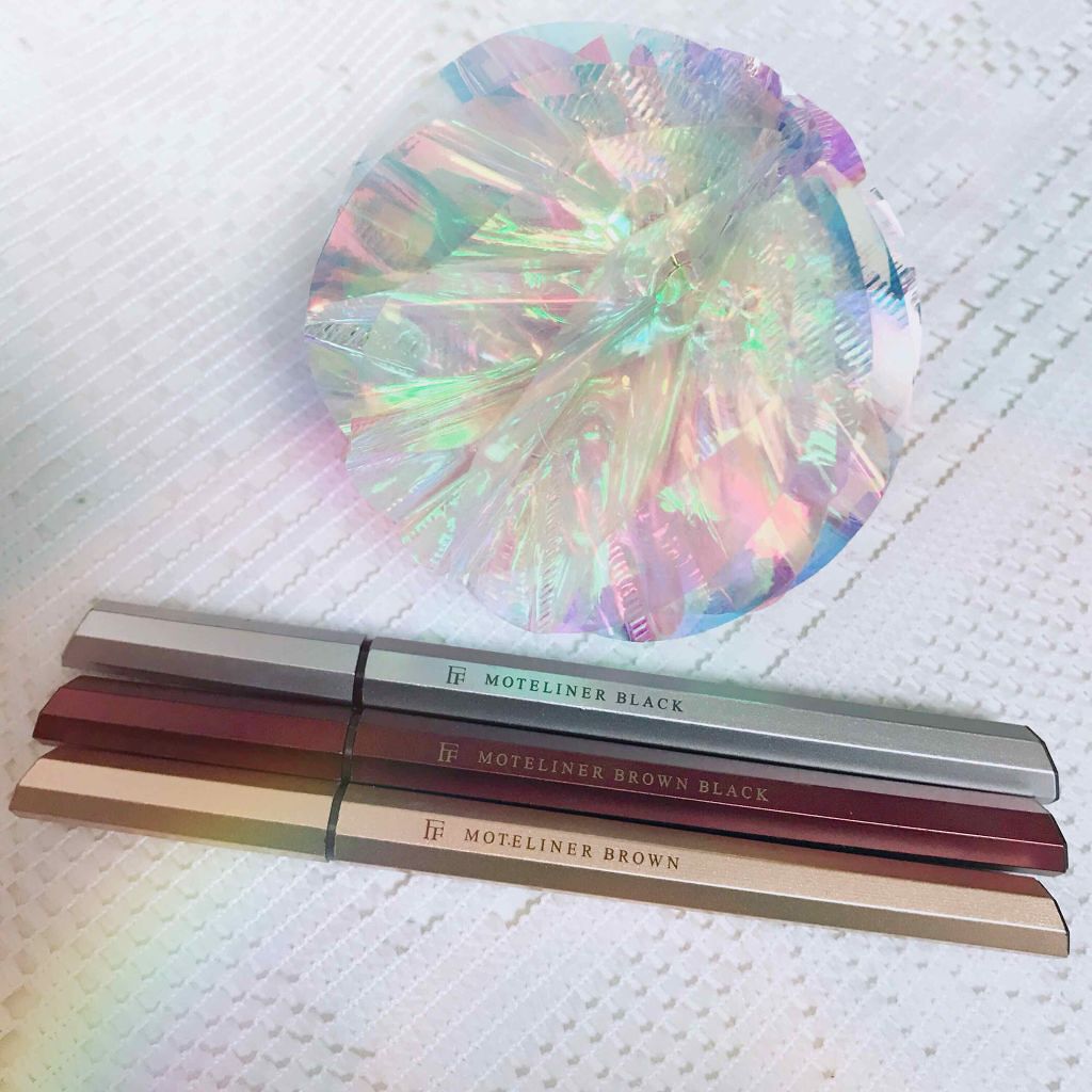 モテライナー リキッド/UZU BY FLOWFUSHI/リキッドアイライナーを使ったクチコミ（1枚目）