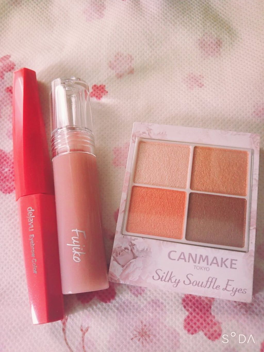 シルキースフレアイズ/キャンメイク/アイシャドウパレットを使ったクチコミ（1枚目）