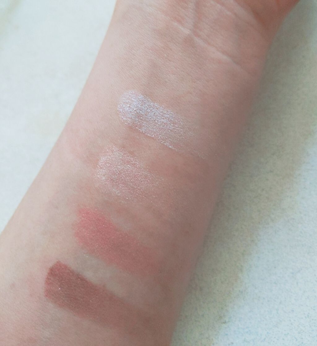 リアルクローズシャドウ/excel/アイシャドウパレットを使ったクチコミ(2枚目)