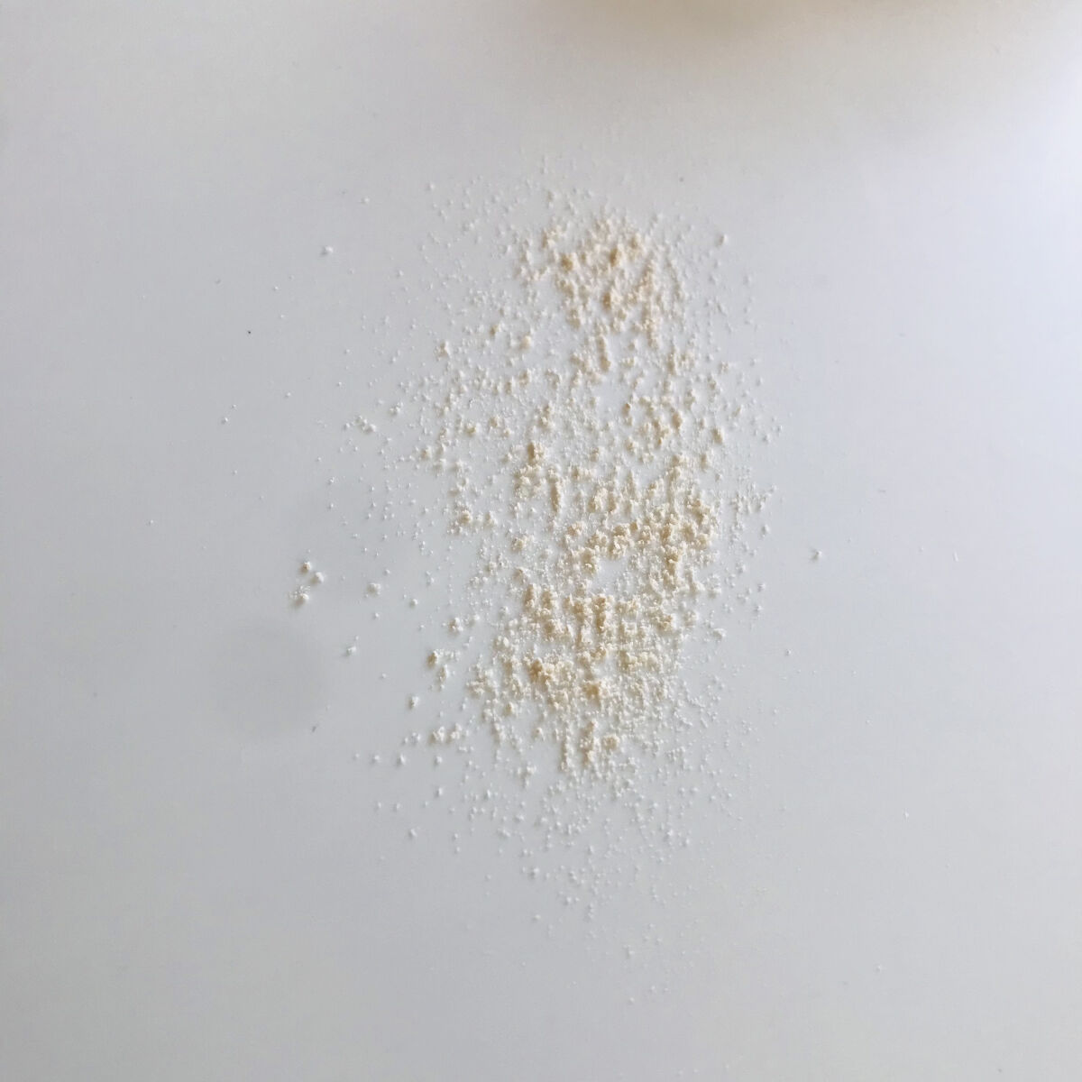 アドバンスドエシリアルスムースオペレーター ルースパウダー/THREE/ルースパウダーを使ったクチコミ（3枚目）