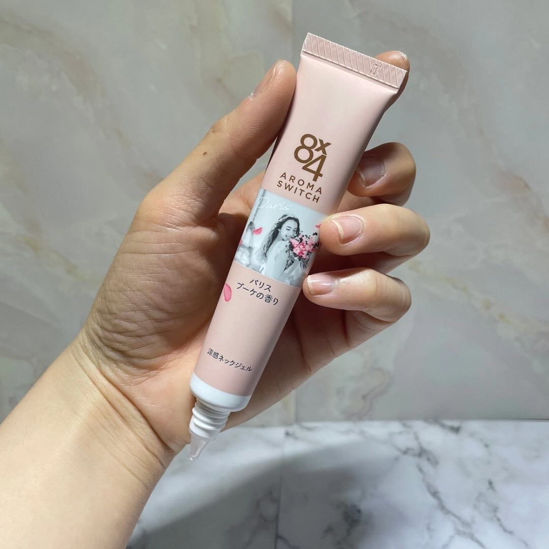 8x4 アロマスイッチ 涼感ネックジェル パリスブーケの香り/8x4/デオドラント・制汗剤を使ったクチコミ(2枚目)