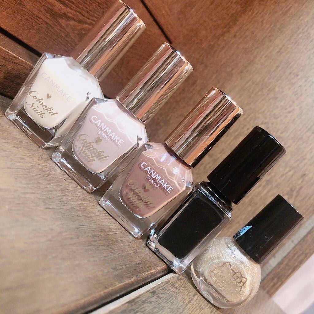 カラフルネイルズ/キャンメイク/マニキュアを使ったクチコミ(3枚目)