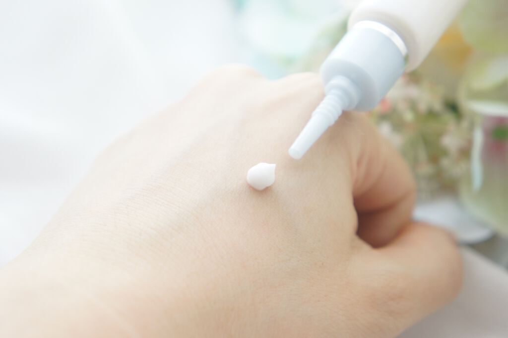 白金のプラセンタもっちり白肌薬用シミトール/ホワイトラベル/美容液を使ったクチコミ（2枚目）