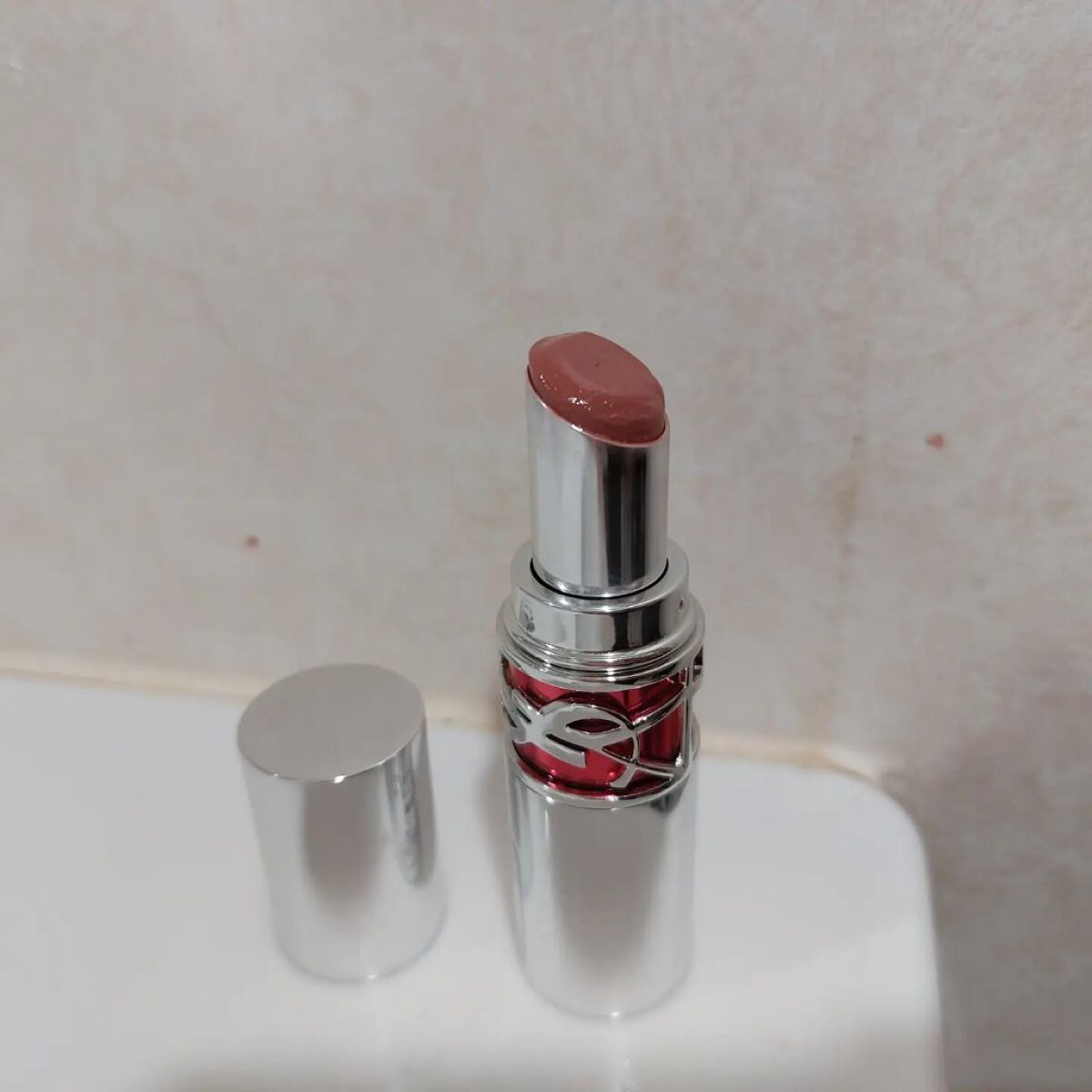 YSL ラブシャイン キャンディグレーズ No.15 ショーケーシング ヌード/YVES SAINT LAURENT BEAUTE/口紅を使ったクチコミ（3枚目）