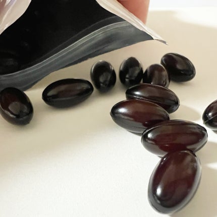 みあん on LIPS 「『GlammyPlus』内容量:1粒総重量470mg×30粒頑..」(4枚目)