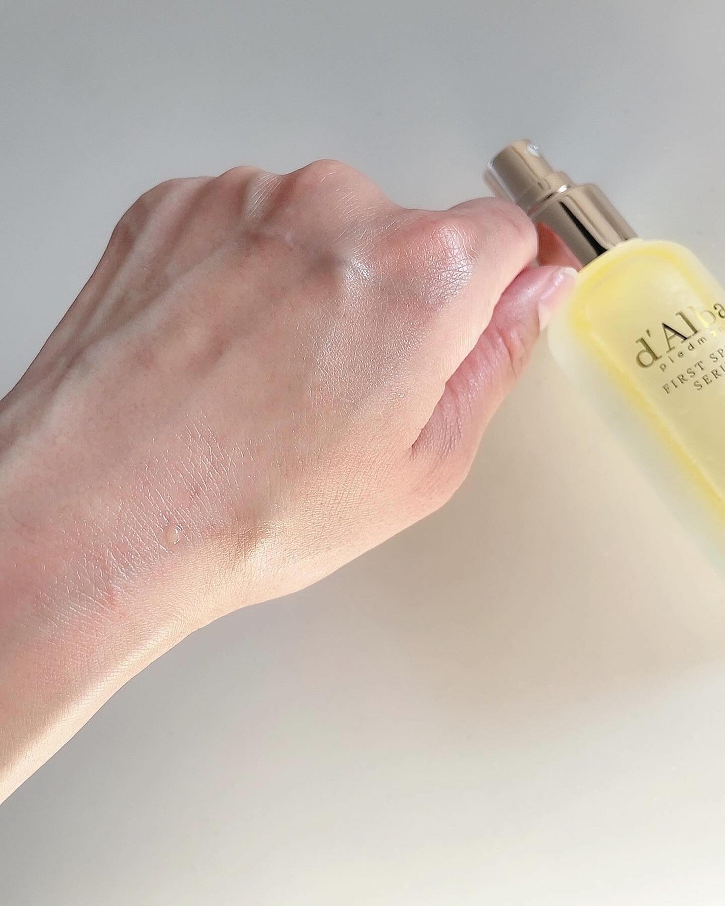 ダルバ ホワイトトリュフファーストスプレーセラム/ダルバ/ミスト状化粧水を使ったクチコミ(4枚目)