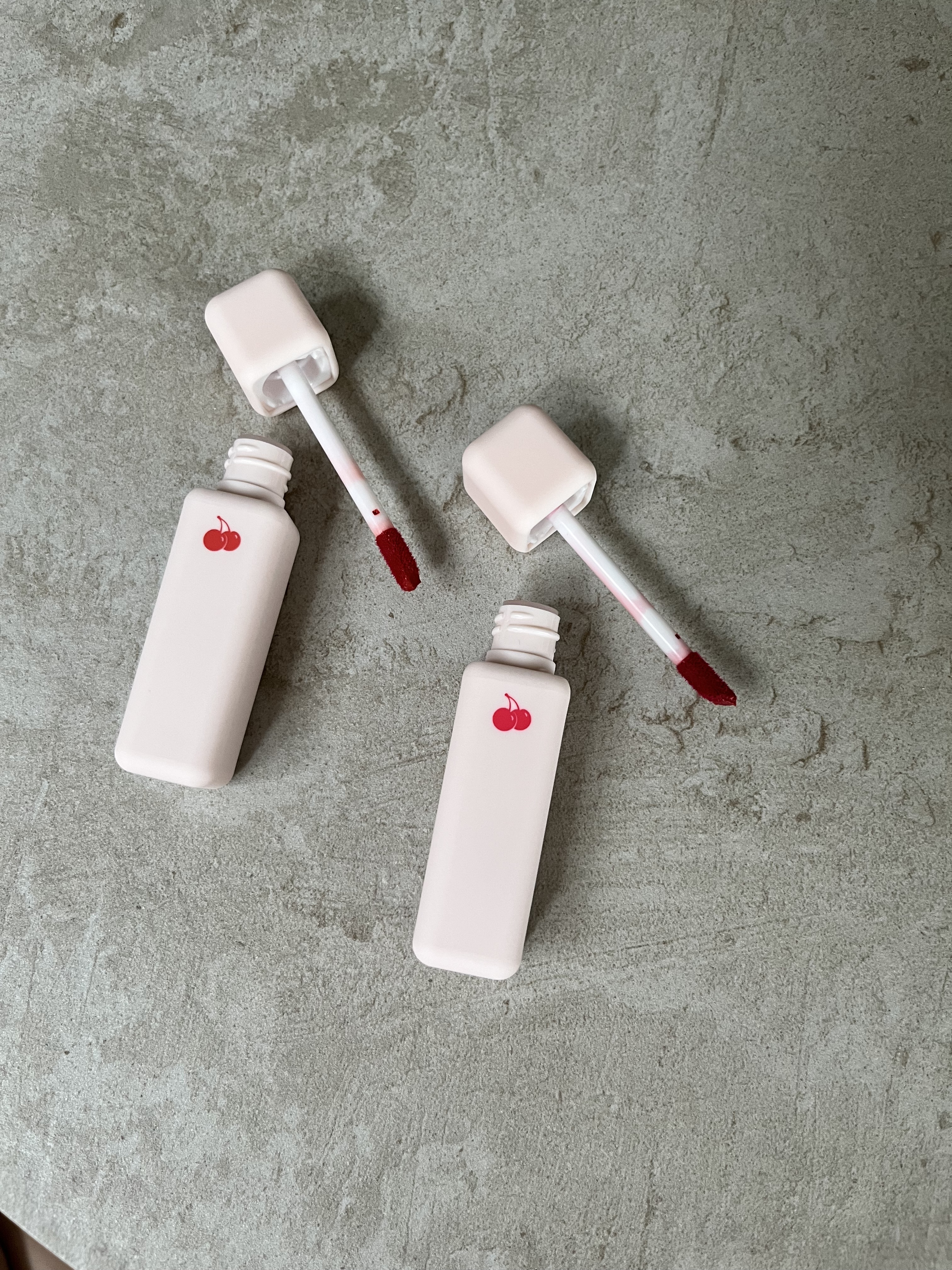 チューインガムベルベットティント/KIRSH(キルシー)/リップティントを使ったクチコミ（2枚目）