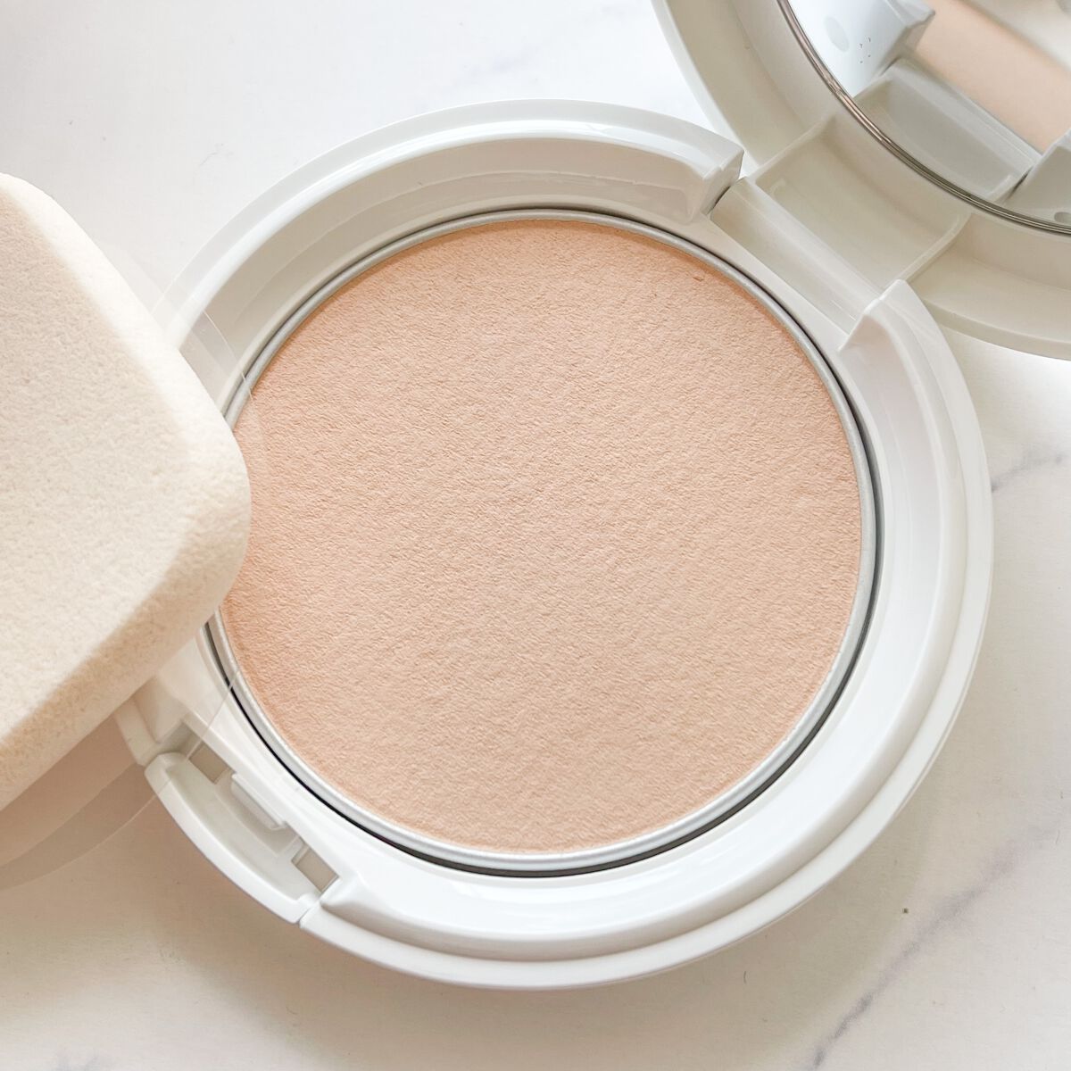 プレミアムパクト/グレイシィ/パウダーファンデーションを使ったクチコミ（3枚目）