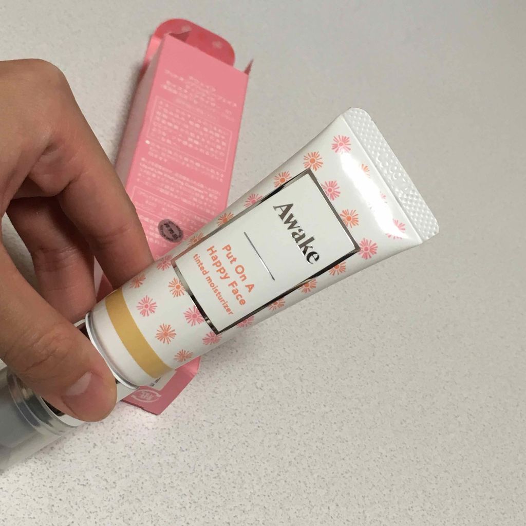 プットオンアハッピーフェイス ティンティド モイスチュアライザー/Awake/CCクリームを使ったクチコミ（1枚目）