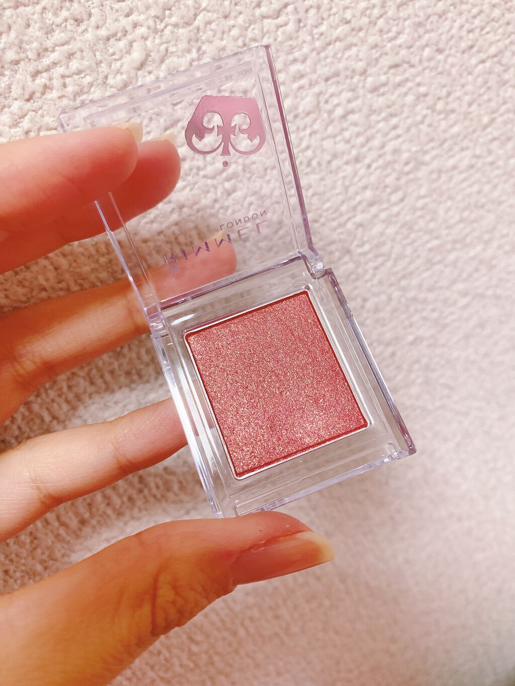 プリズム パウダーアイカラー/リンメル ロンドン/単色アイシャドウを使ったクチコミ(3枚目)