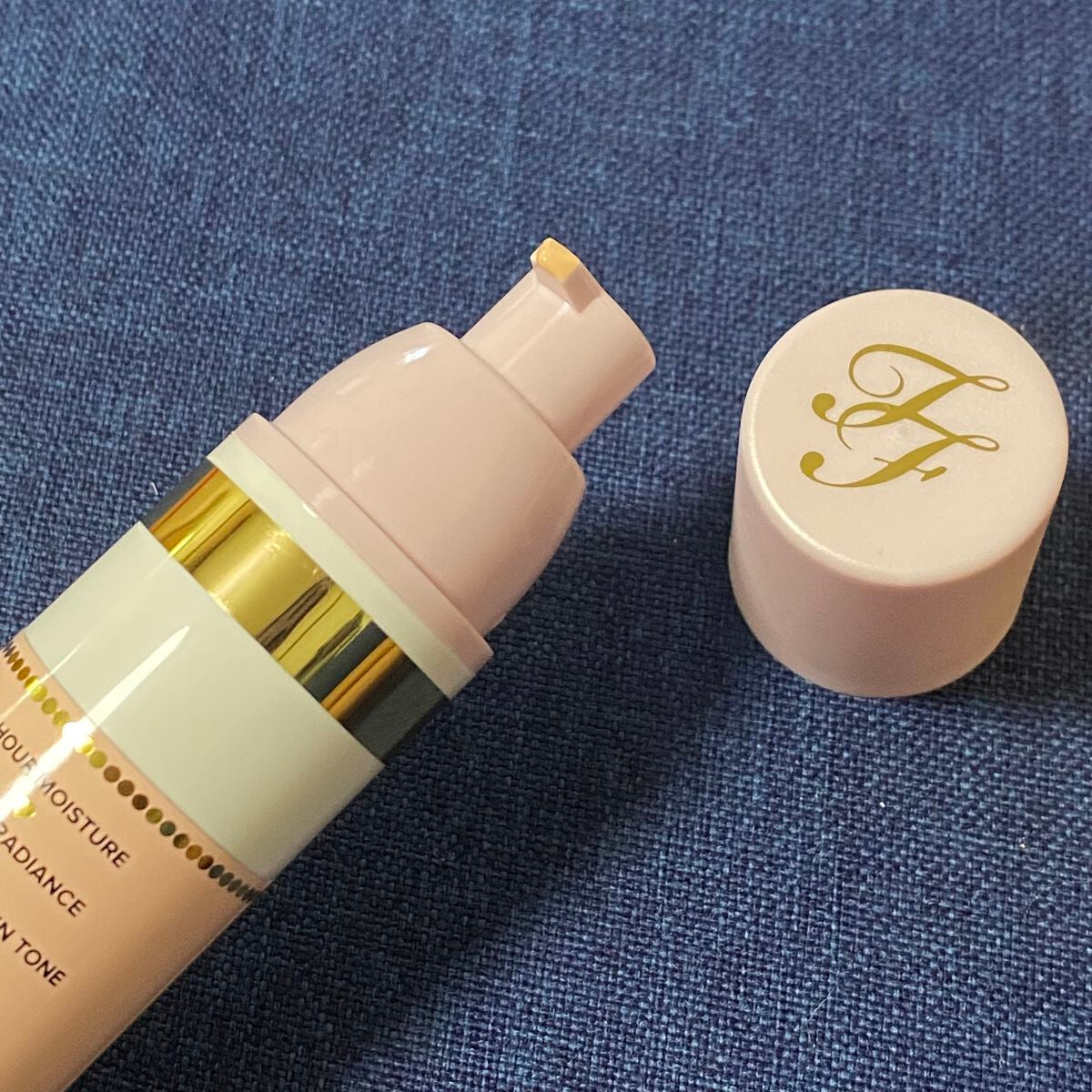 ボーン ディス ウェイ グロウ モイスチュアライジング メイクアップ プライマー/Too Faced/化粧下地を使ったクチコミ(2枚目)