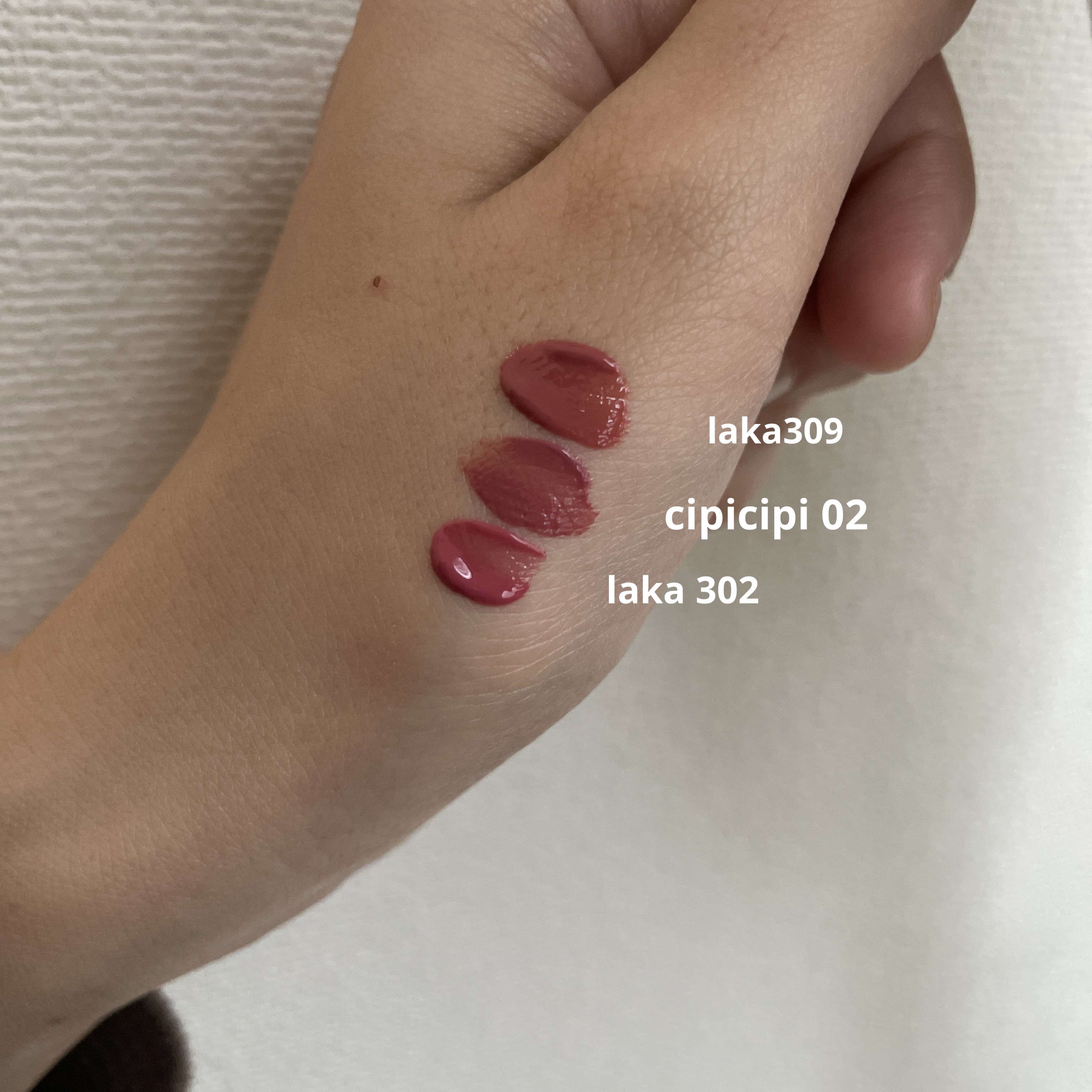 ジェリーイングヌードグロス/Laka/リップグロスを使ったクチコミ（2枚目）