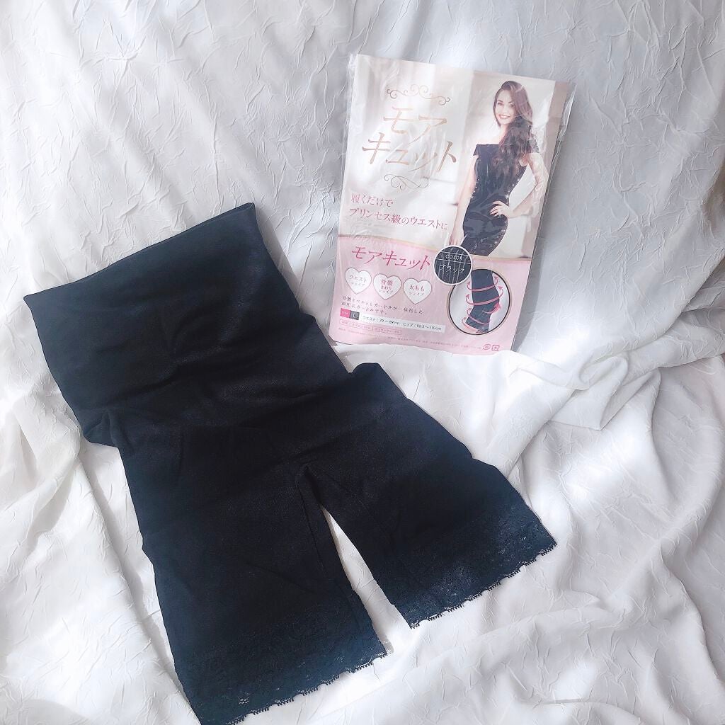 ゆか on LIPS 「骨盤ダイエットガードルモアキュットM/L各4,939円(税込)..」(1枚目)