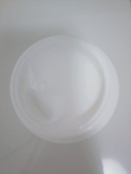 レッツスキン ホワイト ミルククリーム/SHINBEE JAPAN /フェイスクリームを使ったクチコミ(2枚目)