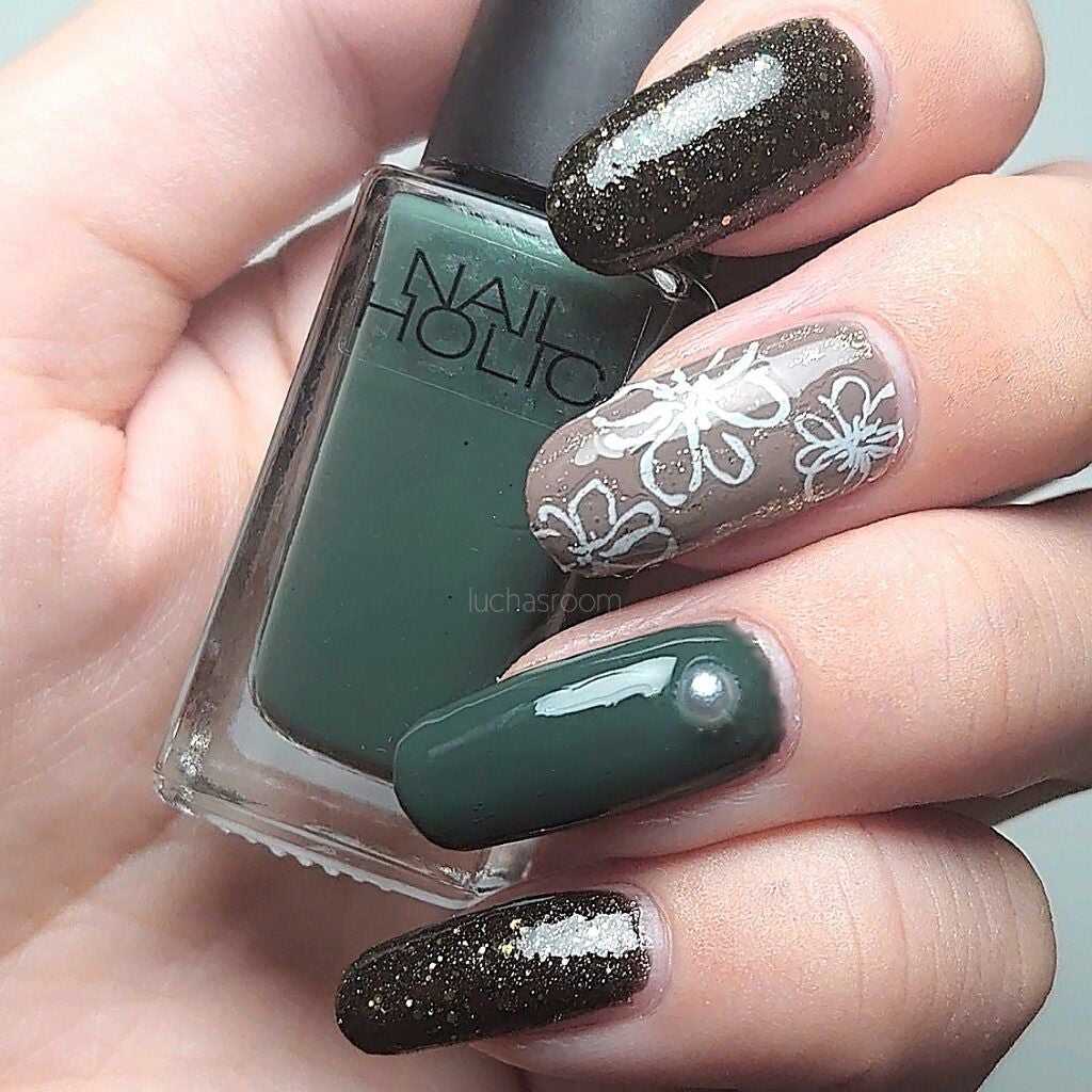 ネイルホリック Jungle Glitter/ネイルホリック/マニキュアを使ったクチコミ(1枚目)