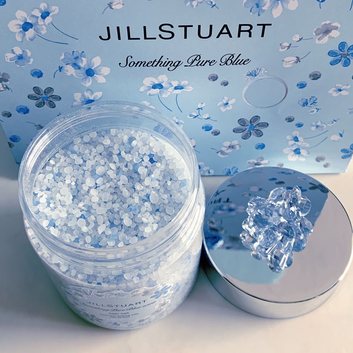 クリスタルブルーム サムシングピュアブルー セント パフュームド ヘアミスト/JILL STUART/ヘアミストを使ったクチコミ(4枚目)