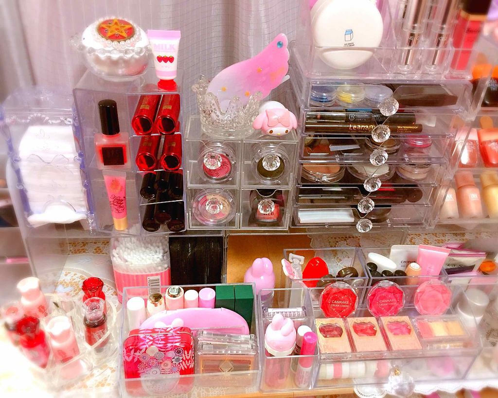 そら on LIPS 「リクエストがあったのでコスメ収納パート2✨1枚目コスメ収納一部..」(1枚目)