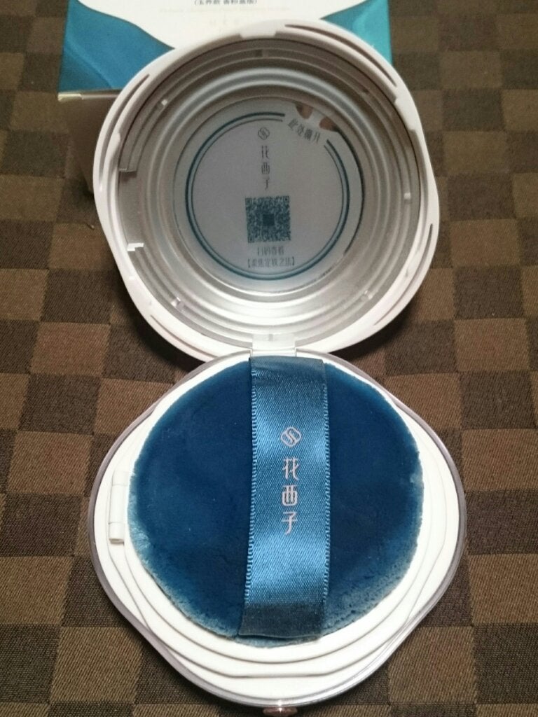 玉養桃花 ルースパウダー/花西子/ルースパウダーを使ったクチコミ(2枚目)