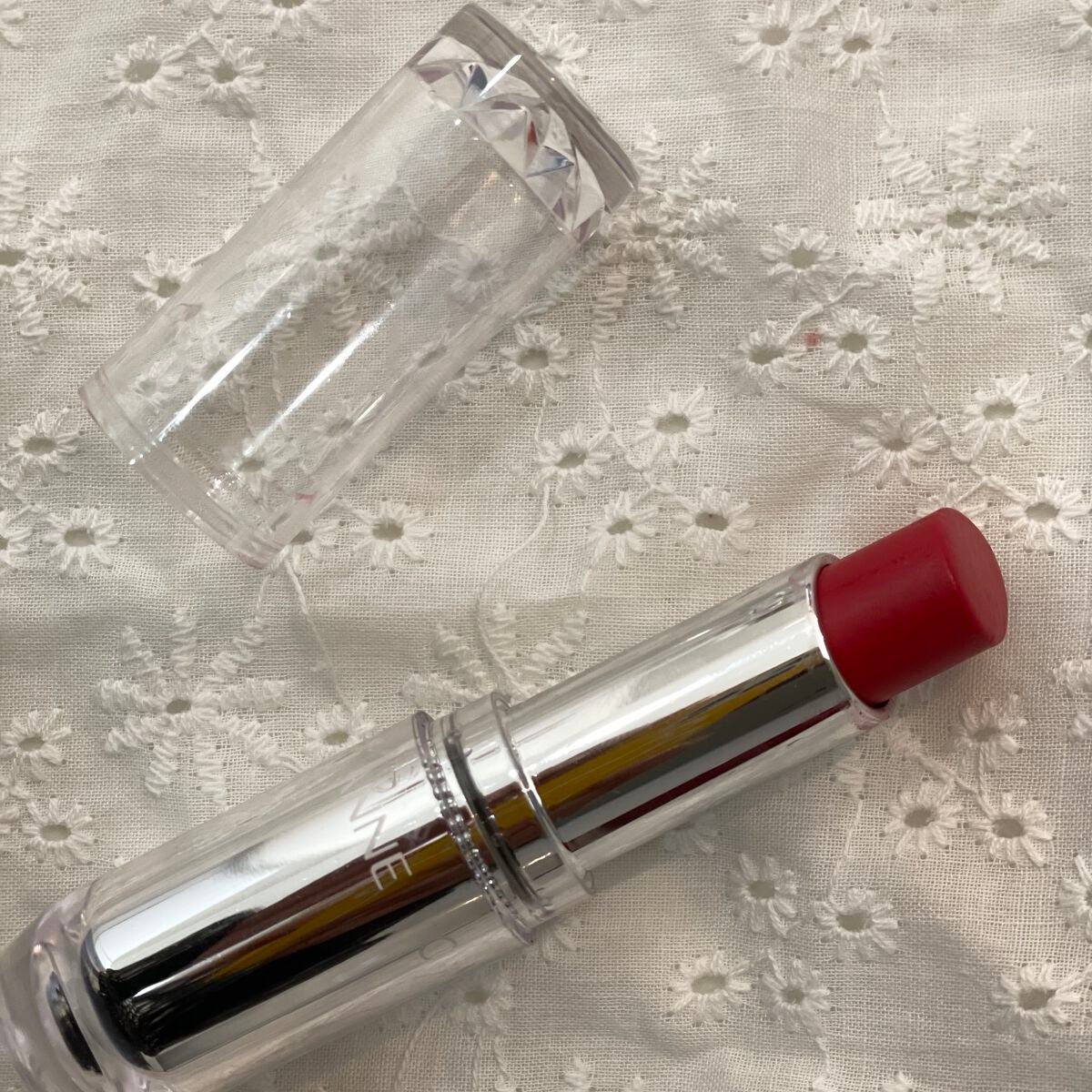 ラスティンググロスリップ/CEZANNE/口紅を使ったクチコミ(2枚目)