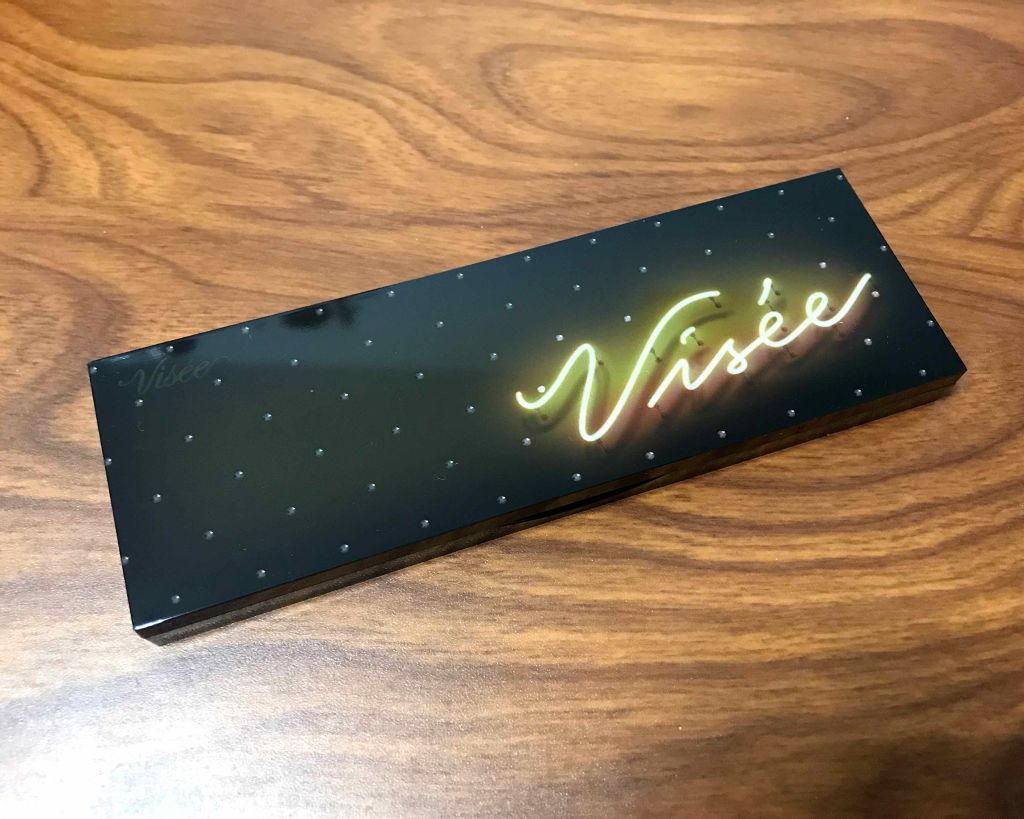 グラマラスリッチ アイパレット (クリスマスコフレ 2018)/Visée/メイクアップキットを使ったクチコミ(1枚目)