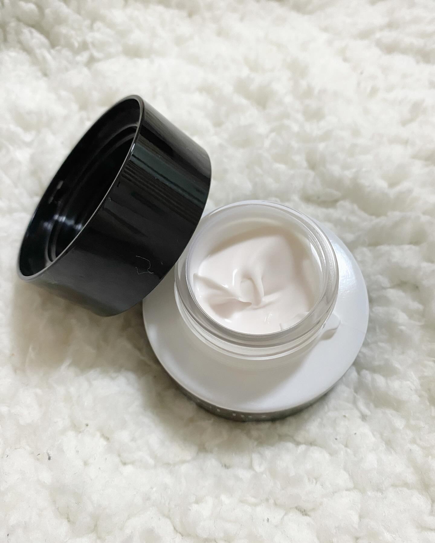 クリーム　イン　デイ/KANEBO/フェイスクリームを使ったクチコミ（2枚目）