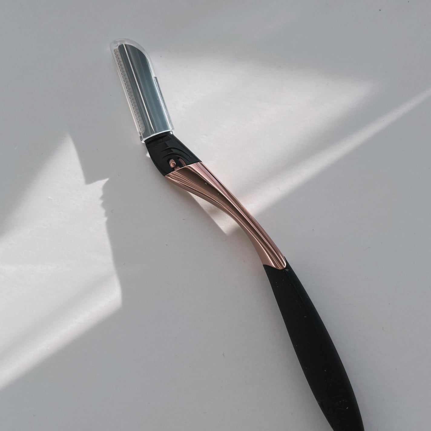 サロンプラス トーンアップ フェイススムーサー ホルダー(刃付き)/サロンプラス/シェーバーを使ったクチコミ(2枚目)